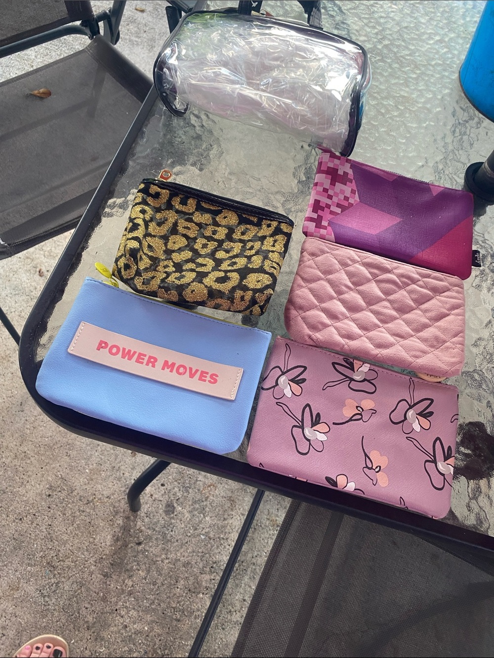 Bundle of six cosmetics bags